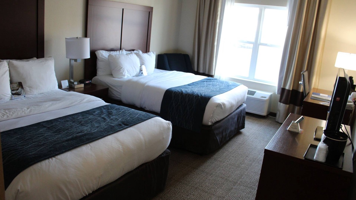 Wilder Hotel | Comfort Inn & Suites Northern Kentucky