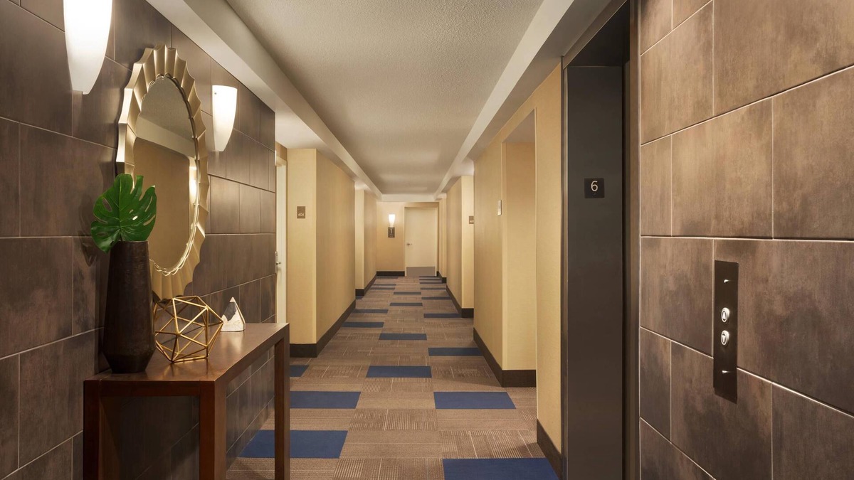 Downtown Little Rock Hotel | Comfort Inn & Suites Presidential - Downtown Little Rock