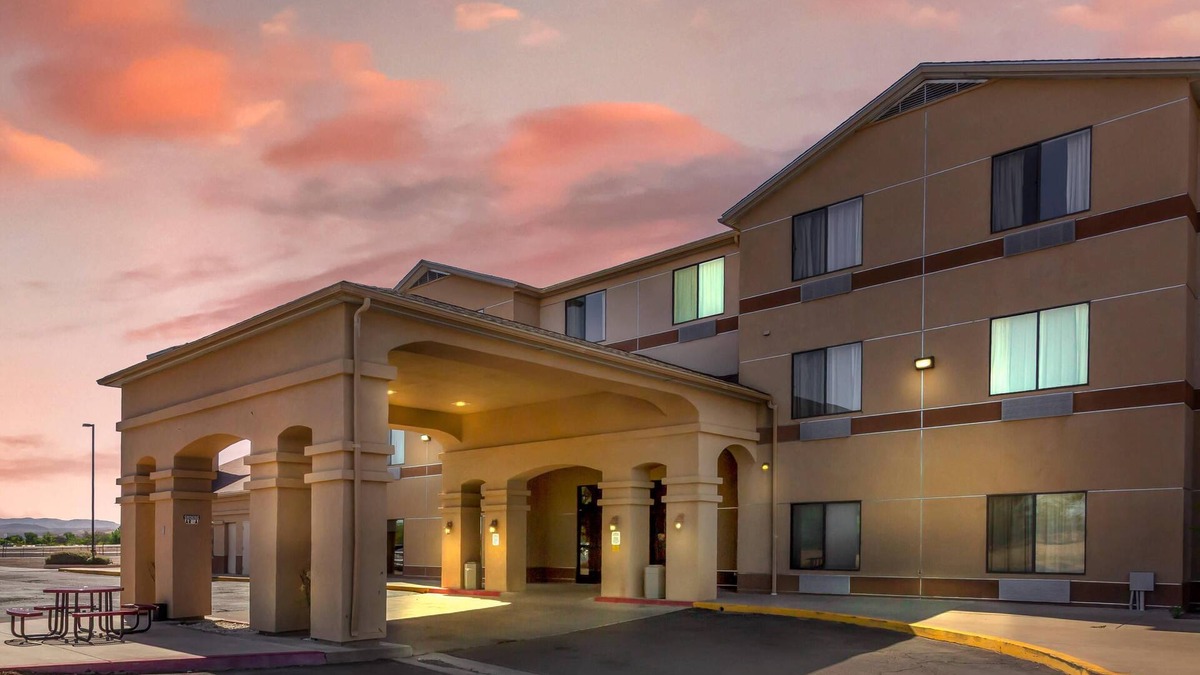Polvadera Hotel | Comfort Inn & Suites Socorro