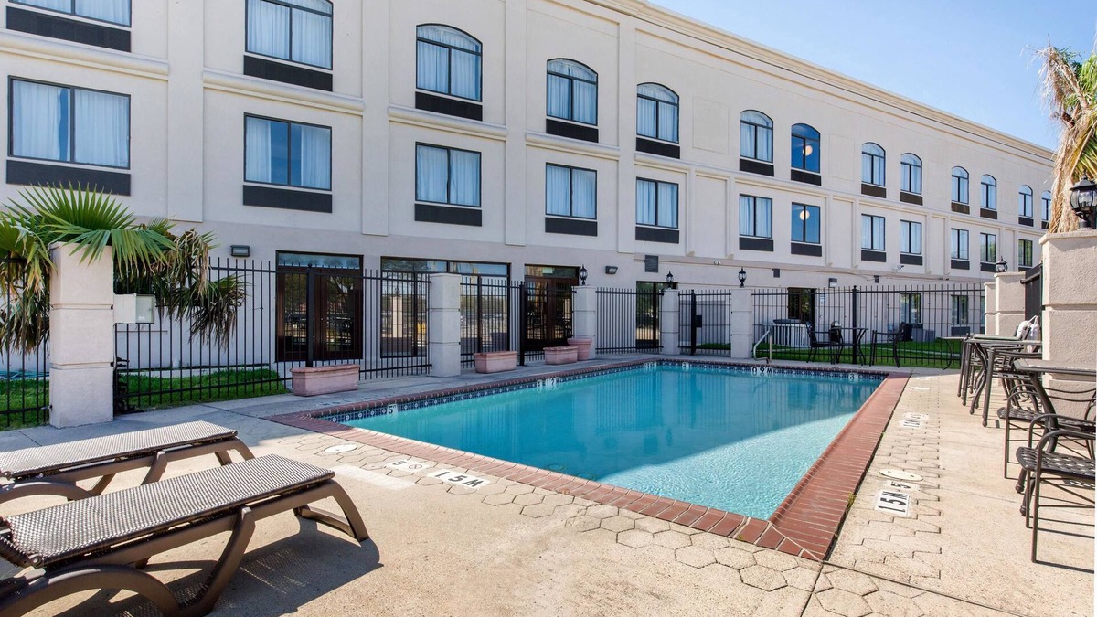 Greater Fondren Southwest Hotel | Comfort Inn & Suites SW Houston Sugarland