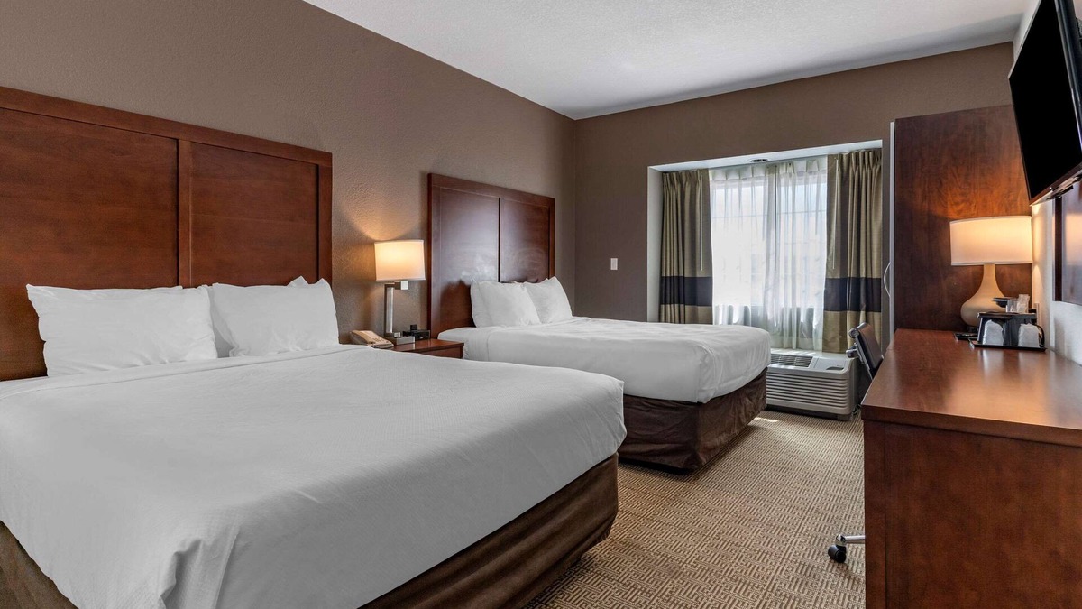 Aztec Hotel | Comfort Inn & Suites