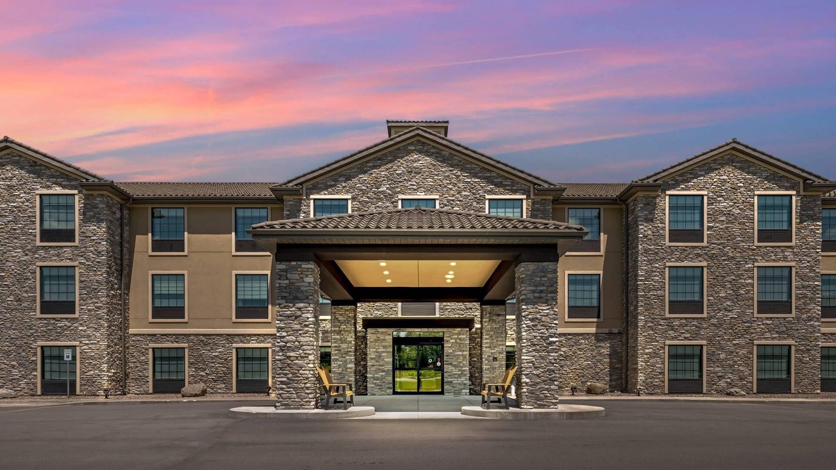 Medina Hotel | Comfort Inn & Suites