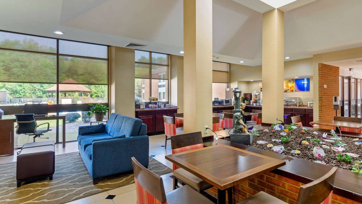 Bluefield Hotel | Comfort Inn