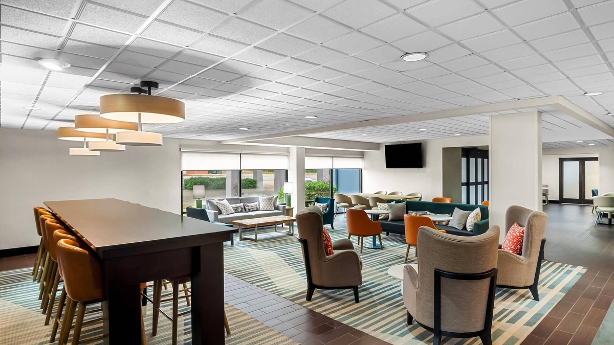 Cadillac Hotel | Comfort Inn