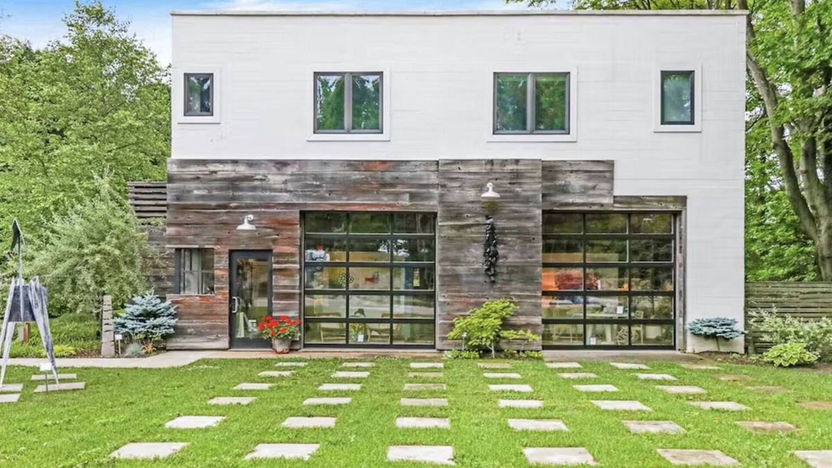 Saugatuck House | Comfort + style at Roan & Black, charming 2-bedroom retreat, perfect for up to 4!