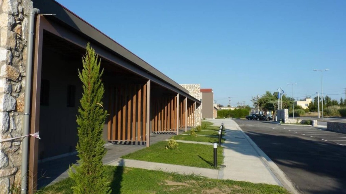 Larissa Bed & Breakfast | Comfort Suites and Rooms