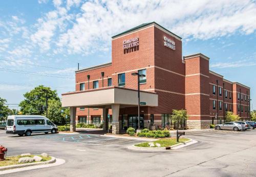 Canton Hotel | Comfort Suites Canton - Detroit