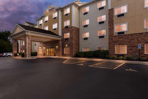 Grayslake Hotel | Comfort Suites Grayslake near Libertyville North