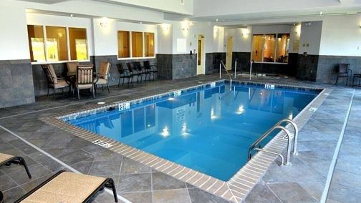 Jackson Hotel | Comfort Suites Jackson I-40