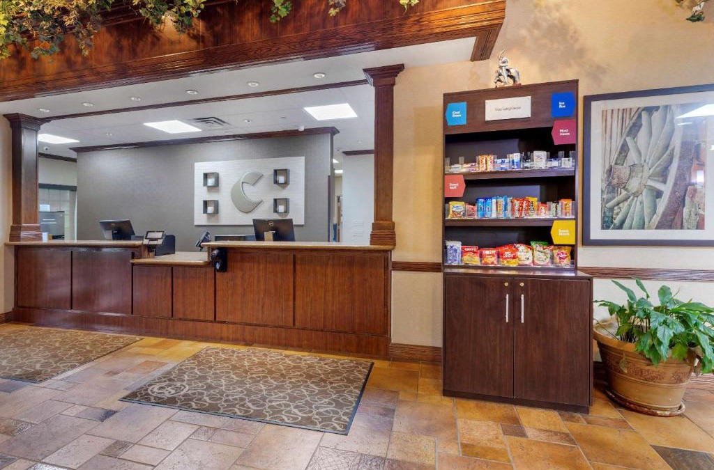 Marshall Hotel | Comfort Suites Marshall