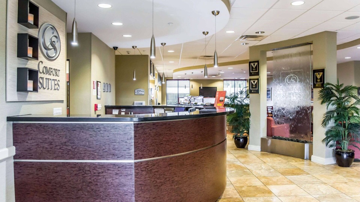 Port Malabar Hotel | Comfort Suites Palm Bay - Melbourne
