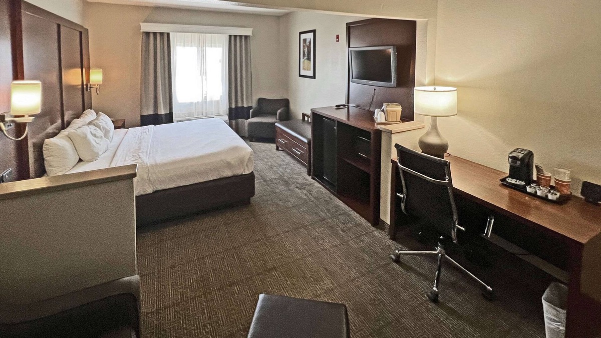 Peoria Hotel | Comfort Suites Peoria Sports Complex