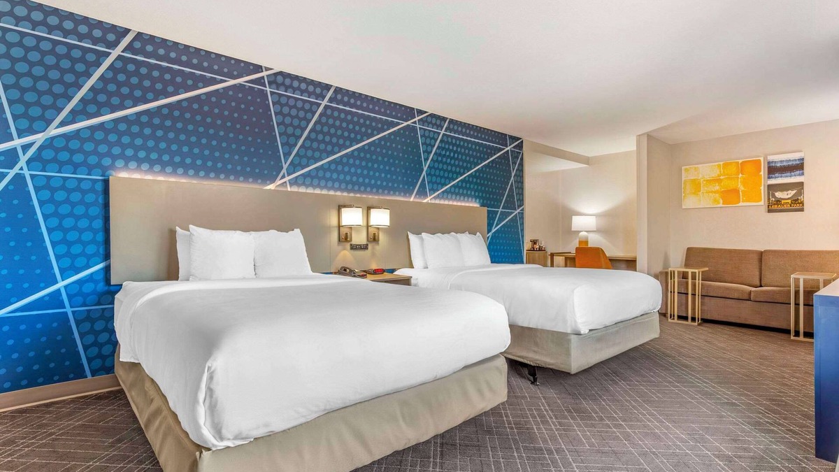Whitsett Hotel | Comfort Suites Whitsett - Greensboro East