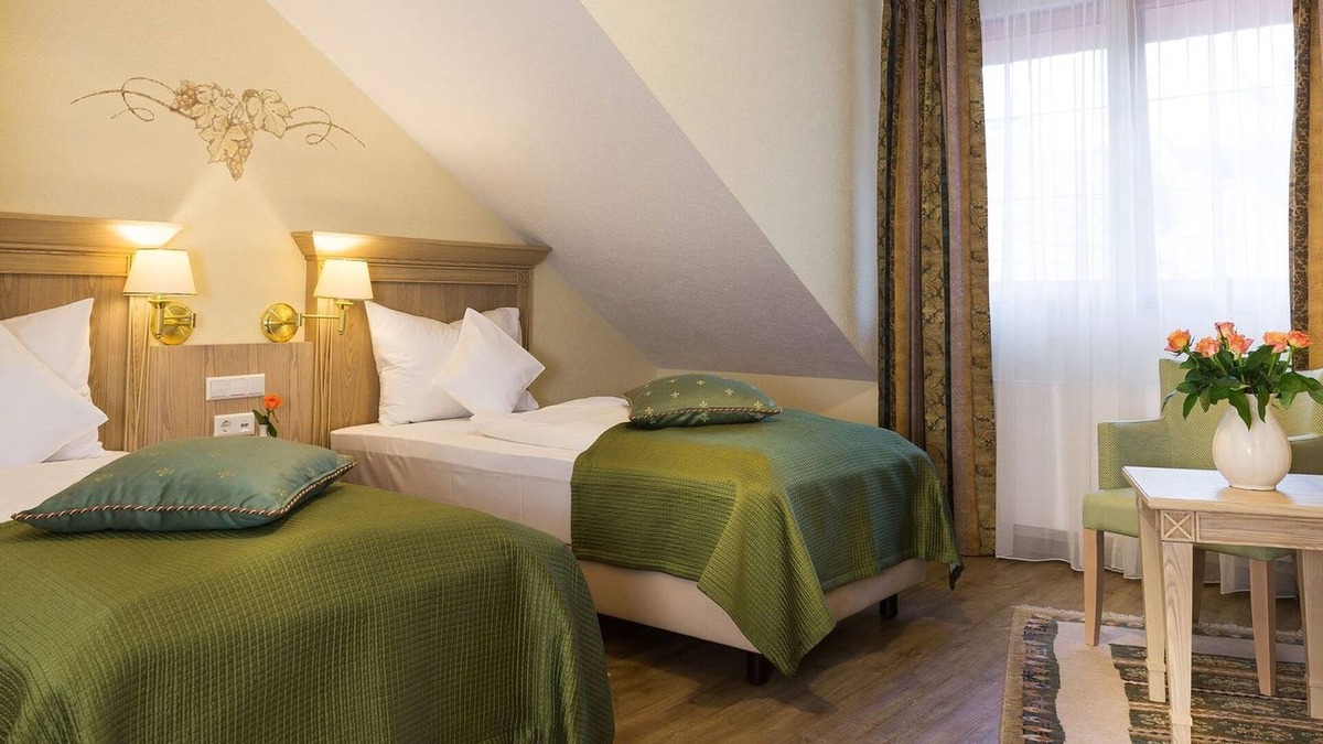 Steinbach Apartment | Comfort Zweibettzimmer