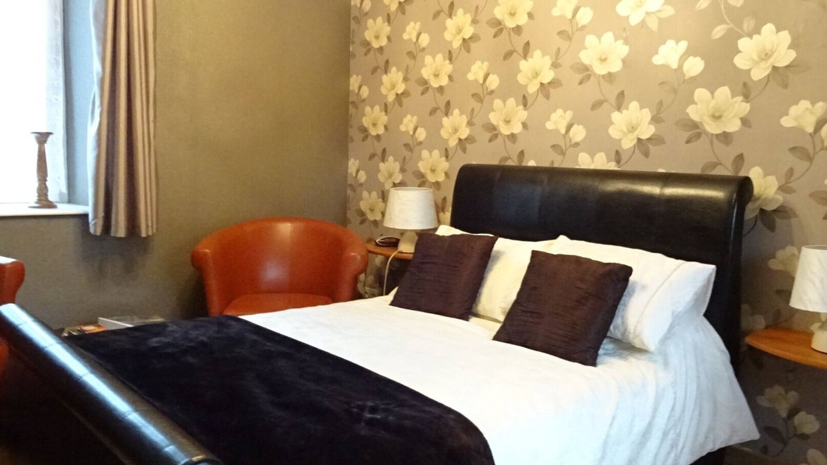Juvigny-sous-Andaine Bed & Breakfast | Comfortable Bed & Breakfast between Bagnoles de l'Orne and Domfront.