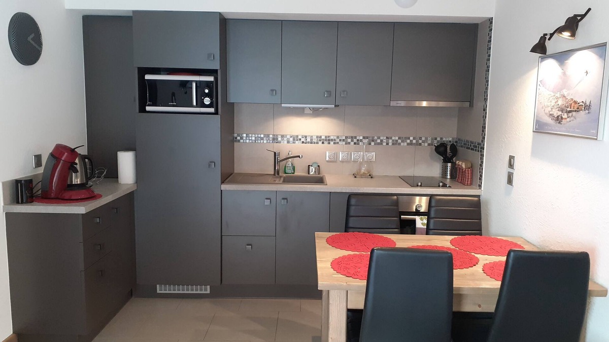 Champagny-en-Vanoise Apartment | Comfortable 2-room apartment for 4 people, rated 2*, close to the resort center