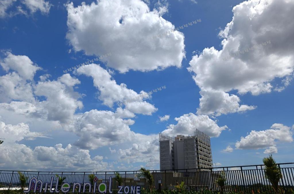 Pondokcina Apartment | Comfortable Studio with City View Balcony - Mahata Margonda