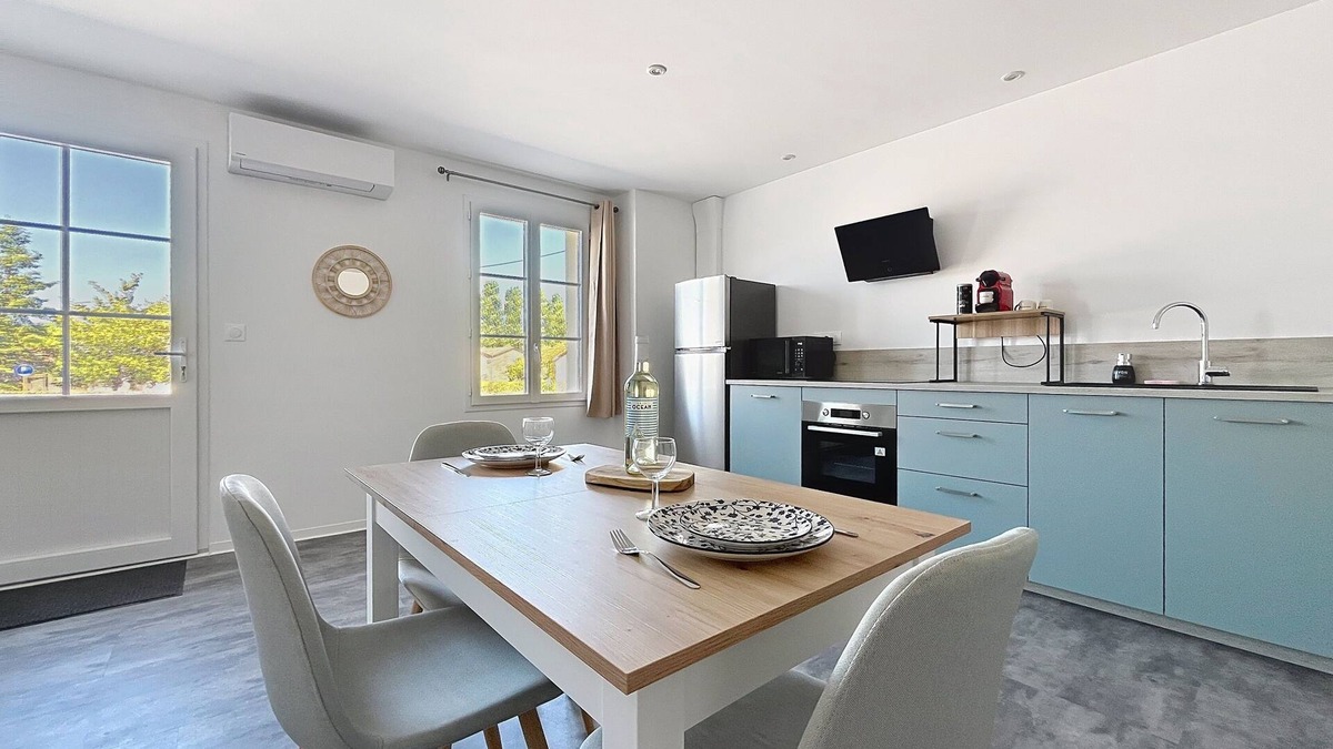 Anglade Apartment | Comfortable 1 bedroom apartment in the heart of the Blayais, ideal for workers/travellers