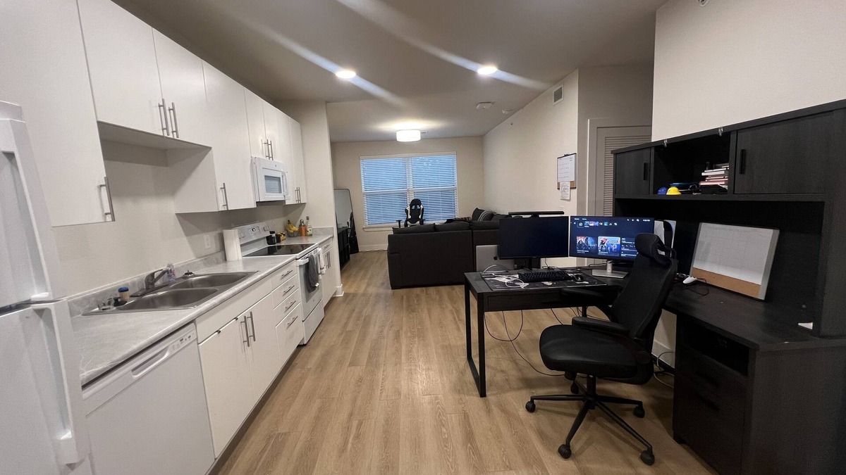Central Southwest Apartment | Comfortable 1 bedroom Apartment in Houston