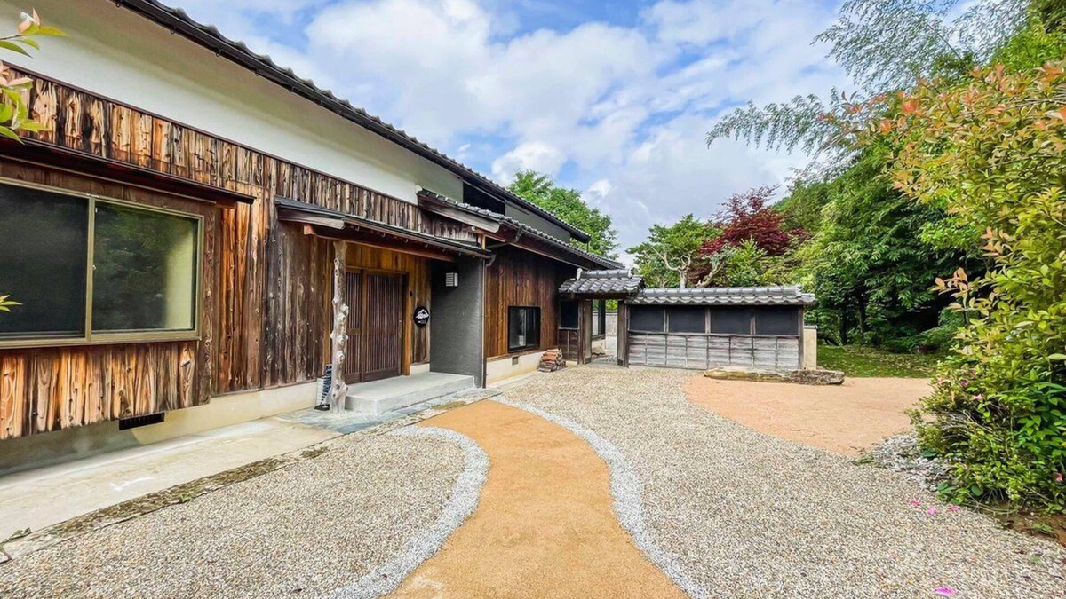 Asago Villa | Comfortable 150-year-old traditional Japanese-style inn near the ruins of Takeda Castle floating on the sea of clouds.