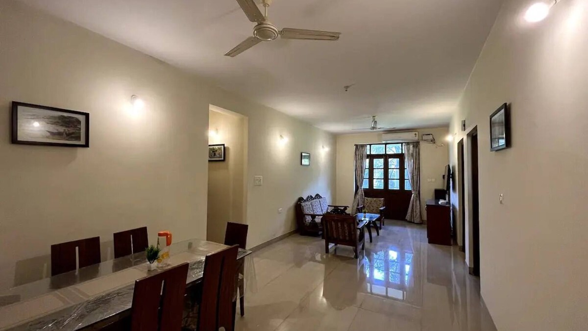 Majorda Apartment | Comfortable 2 BHK with pool Betalbatim beachnn