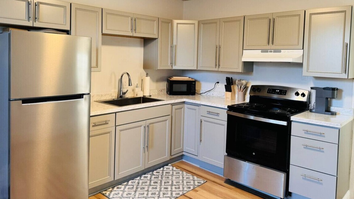 Bangor Apartment | Comfortable 2BR Apartment in Downtown Area