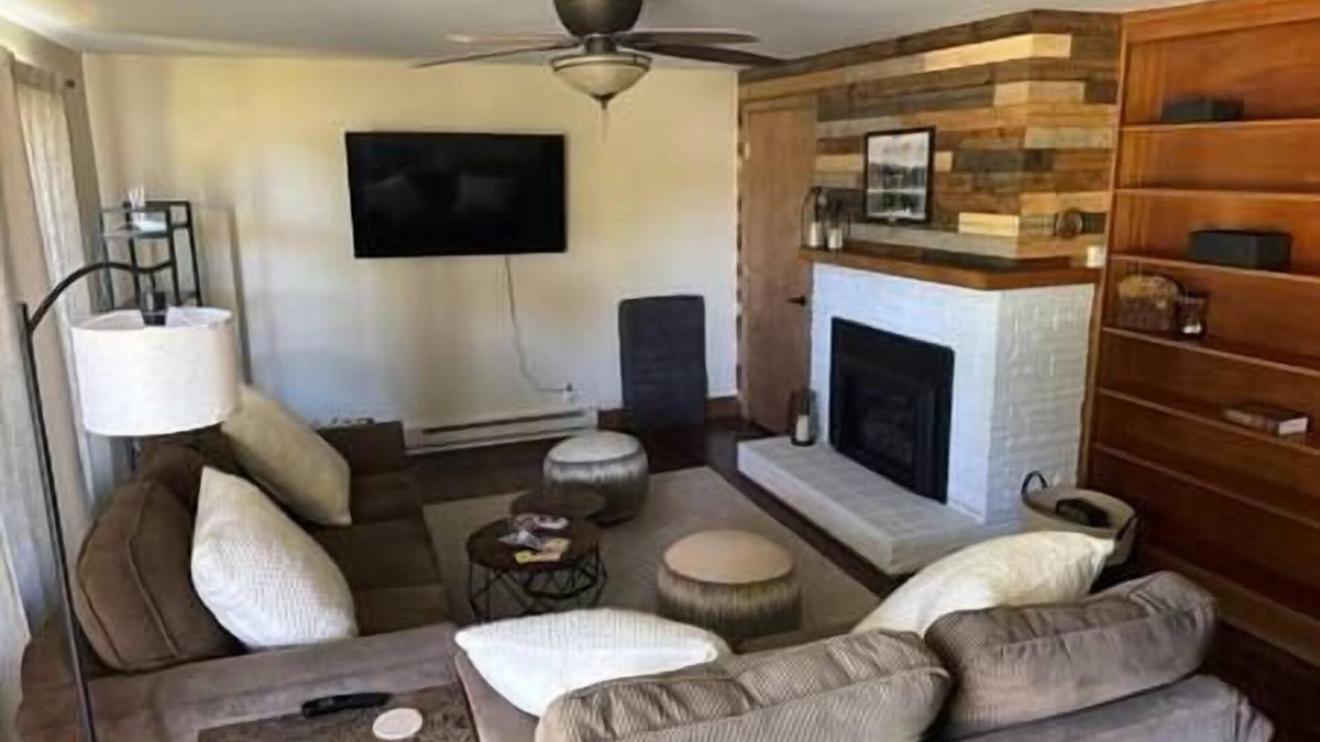 Enterprise House | Comfortable 3BR Home - Cozy