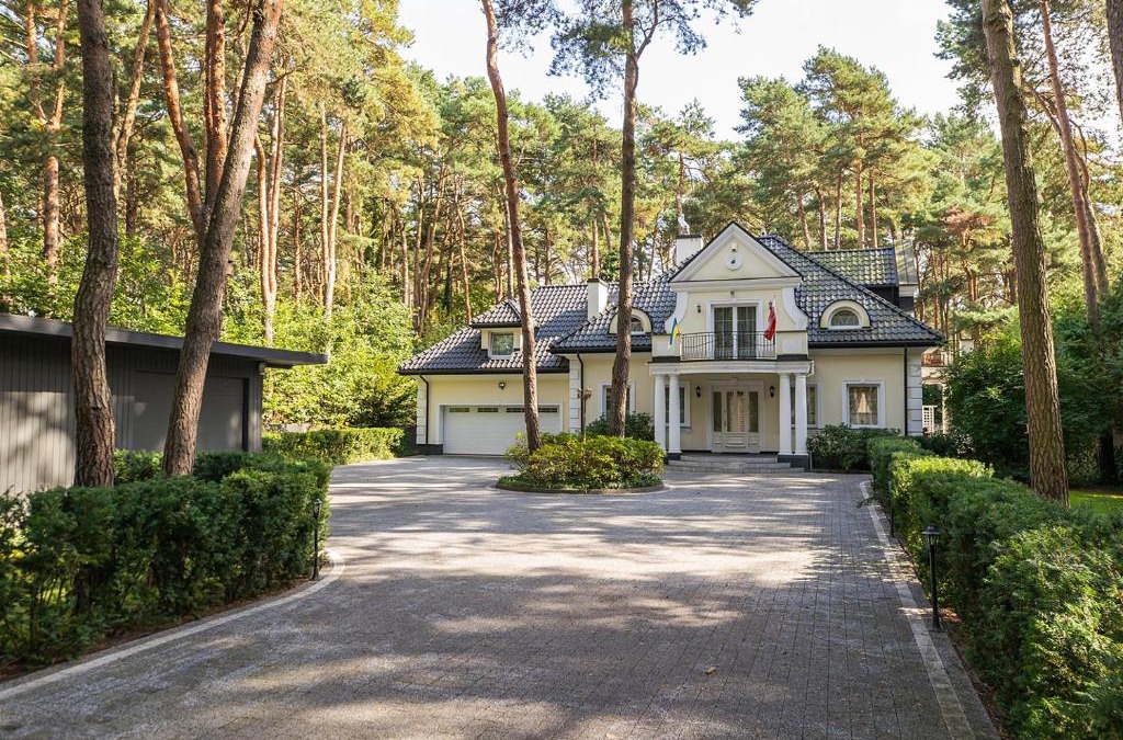 Sekocin Stary Villa | Comfortable 4 bedroom villa outdoor wood-fired sauna Warsaw