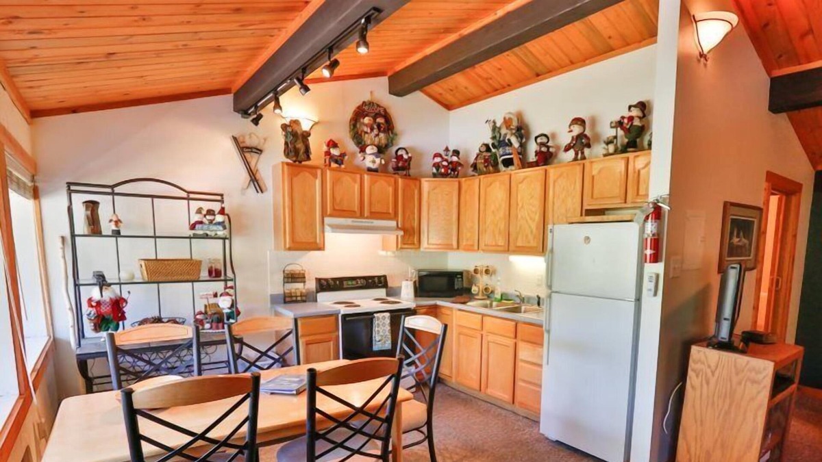 Glenwood Springs Condo | Comfortable and cozy. The Western theme and charming snowmen collection add a special vibe!