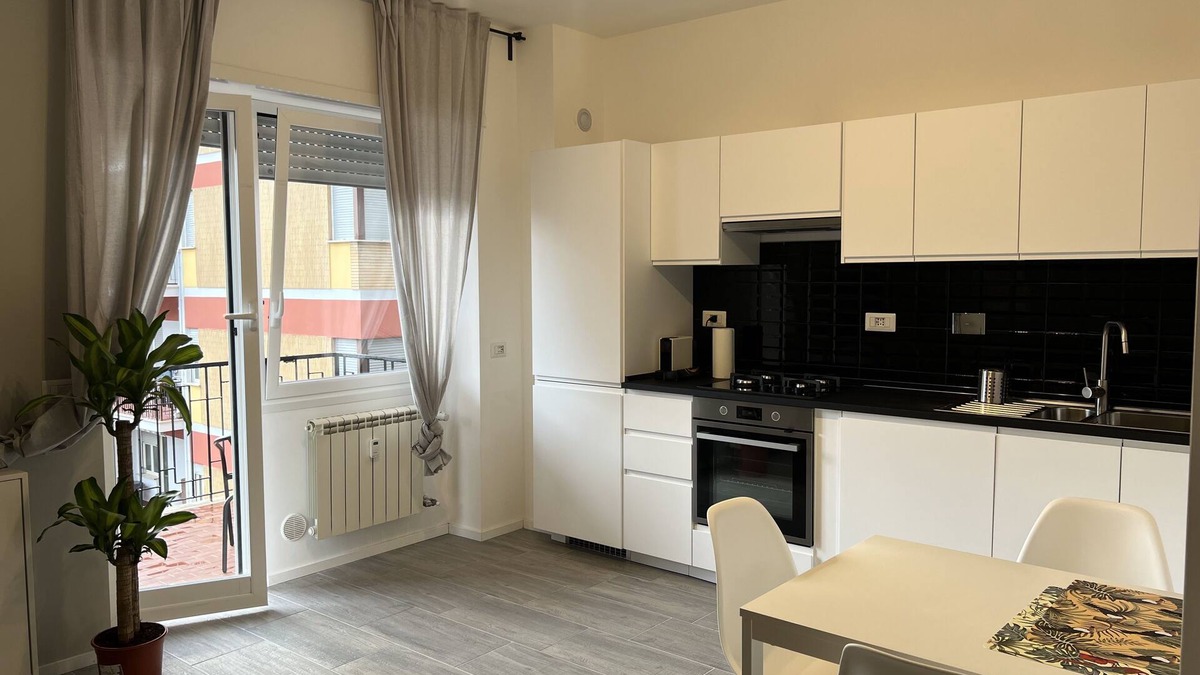 Universita Apartment | Comfortable and bright accommodation 10 minutes walk from Tiburtina station