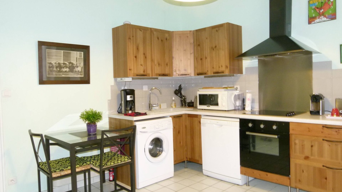 La Confluence Apartment | Comfortable and convenient, Situated in a Village in the City.