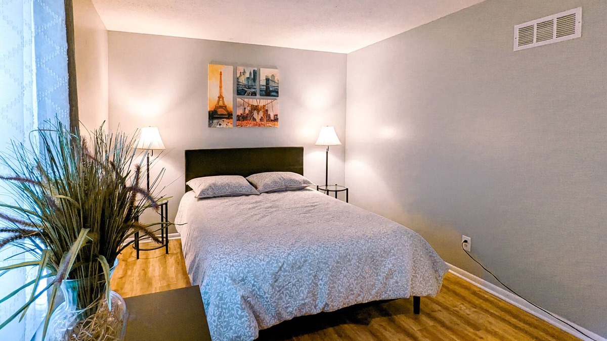 Lenexa House | Comfortable and elegant 3BDR duplex, unit # 5
