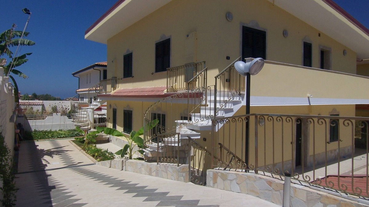 Briatico Apartment | comfortable apartment 100m from the sea