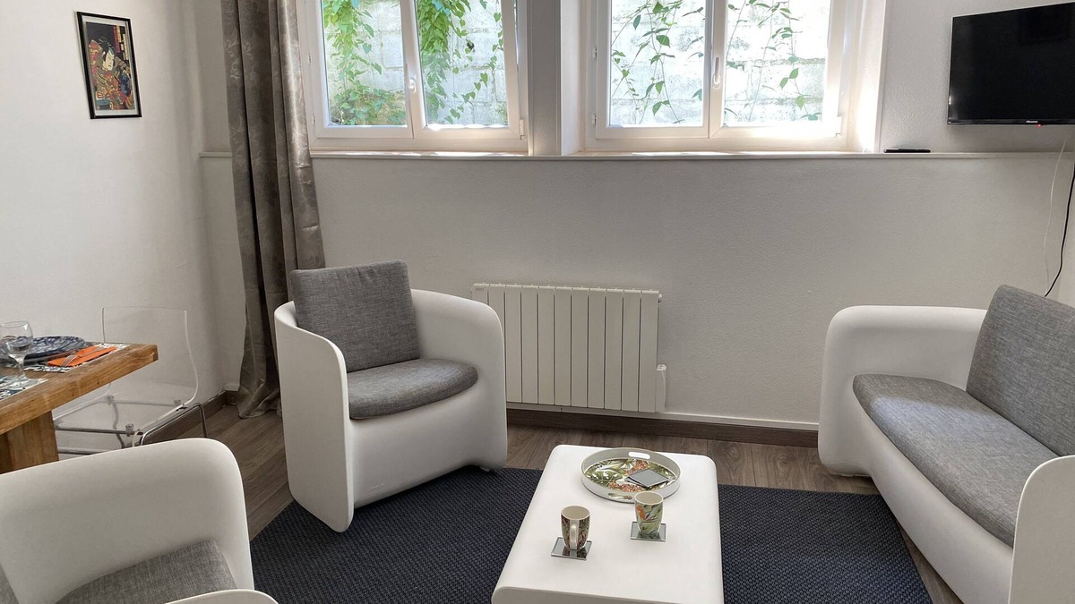 Dinan Apartment | Comfortable apartment, 5 minutes' walk from the historic center