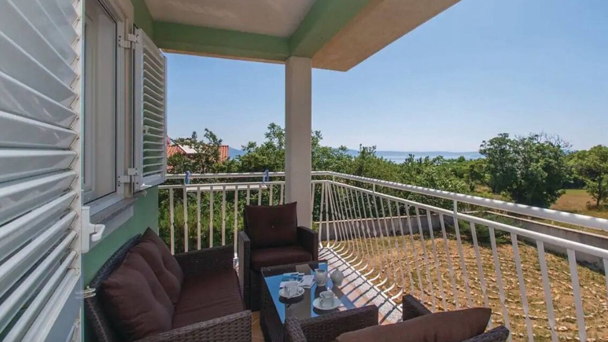 Bartici Apartment | Comfortable apartment in Bartići