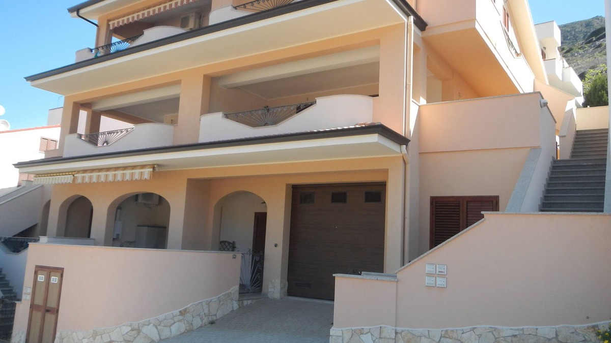 Buggerru Apartment | Comfortable apartment in Buggerru