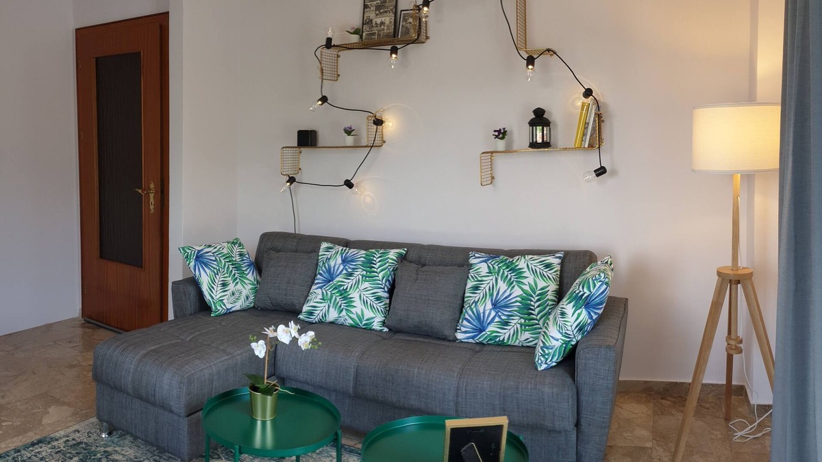 Livadhia House | Comfortable Apartment with mountain view