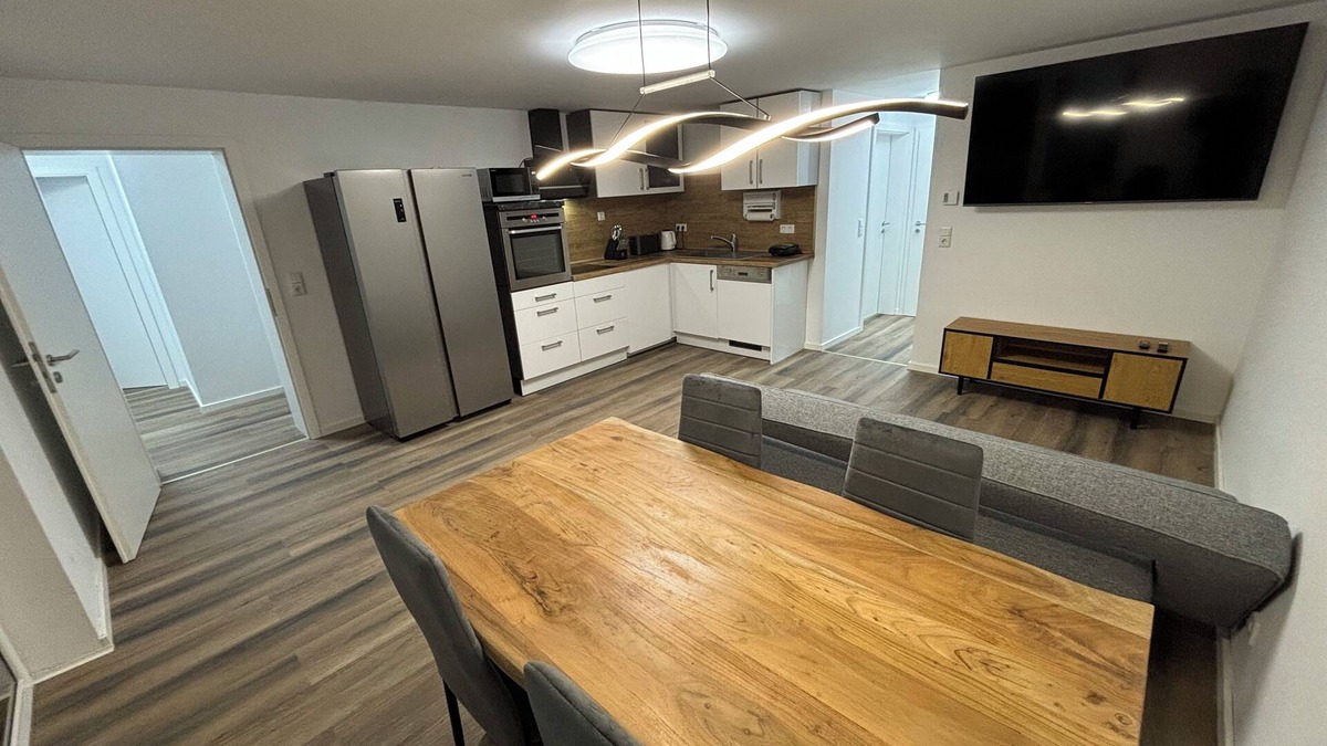 Buchholz House | Comfortable apartments for fitters and vacation apartments in a detached house with garden and balcony