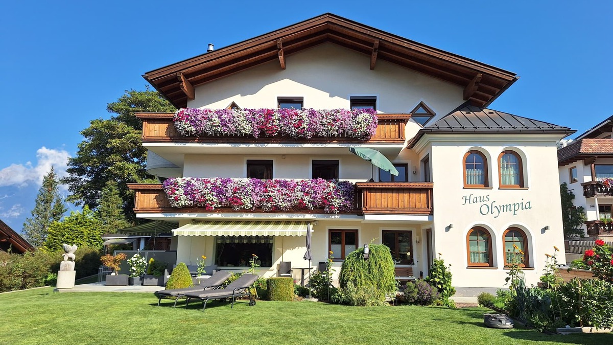 Lans Apartment | Comfortable large vacation apartments near Innsbruck in hiking/skiing/bike region