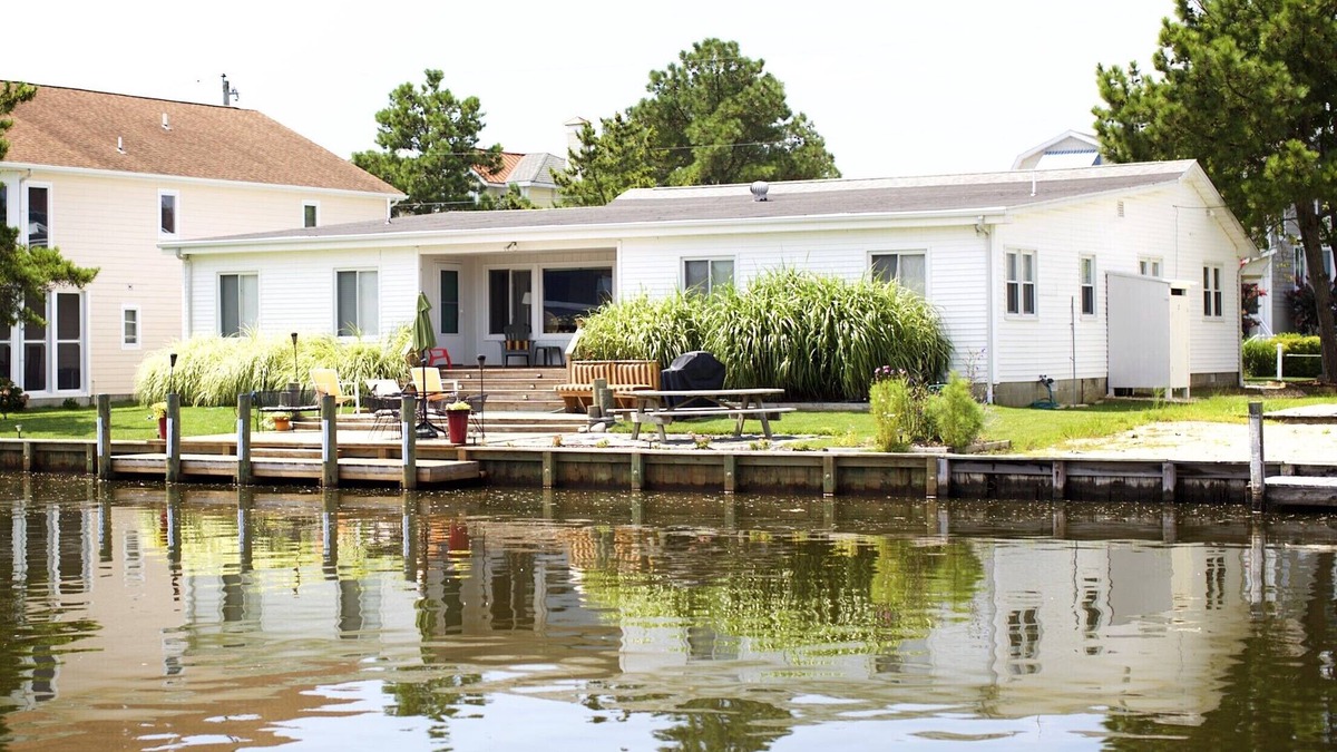 South Bethany Harbor House | Comfortable Beach House with Canal and Close Proximity to the Beach