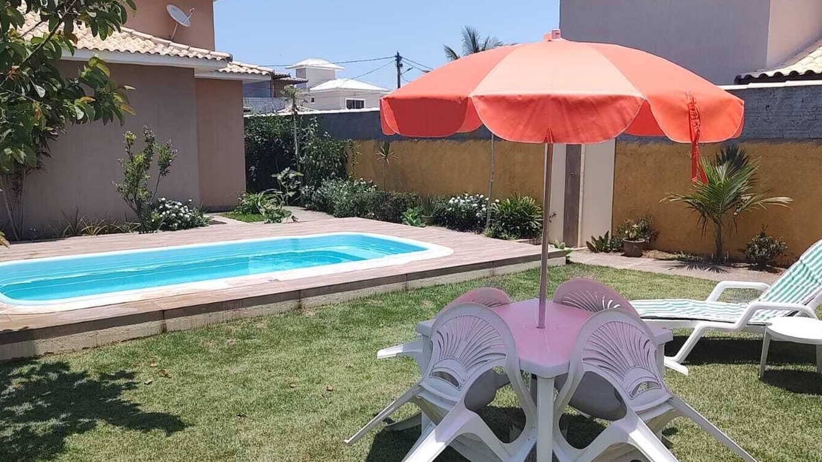 Caravelas House | Comfortable house in gated community - near Caravelas beach