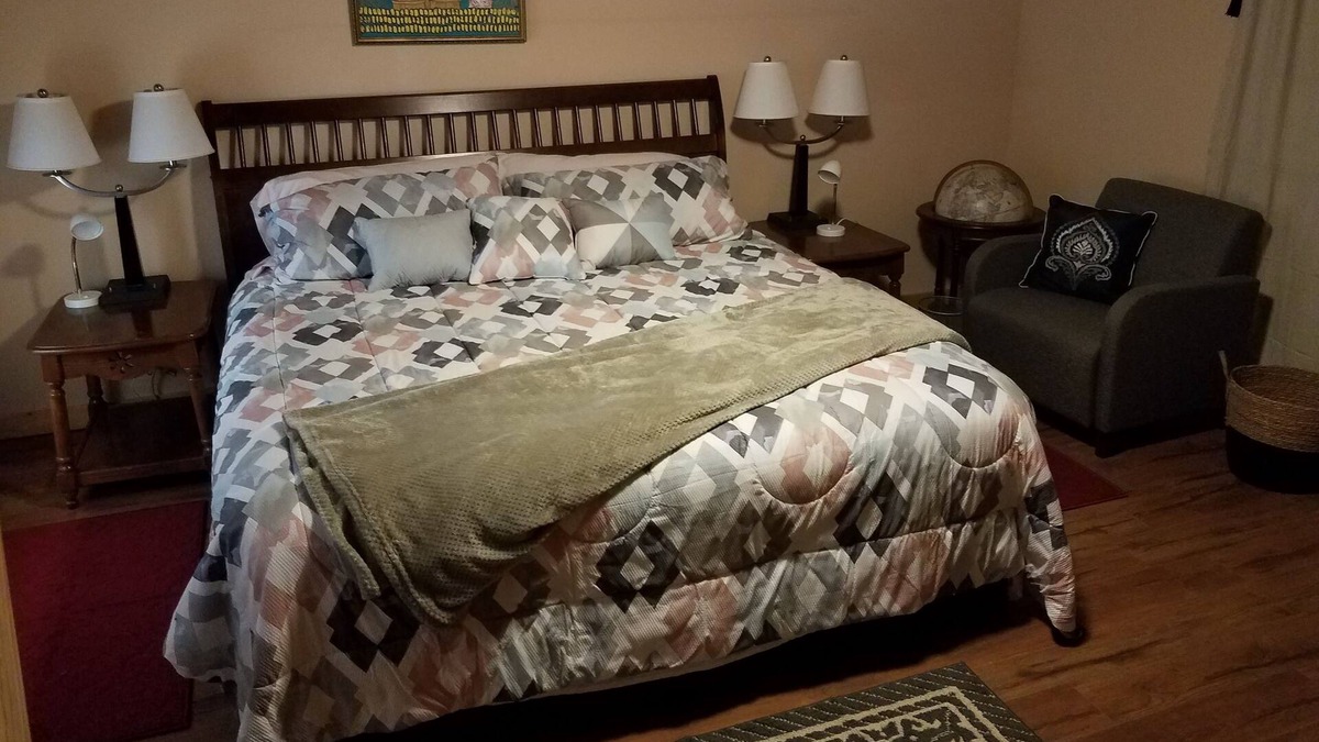Mill Spring Cabin | Comfortable cabin in the mountains of North Carolina, located near TIEC.