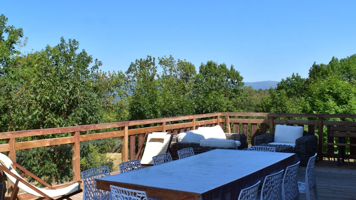 Fillols Ski Chalet | Comfortable chalet sleeps twelve!