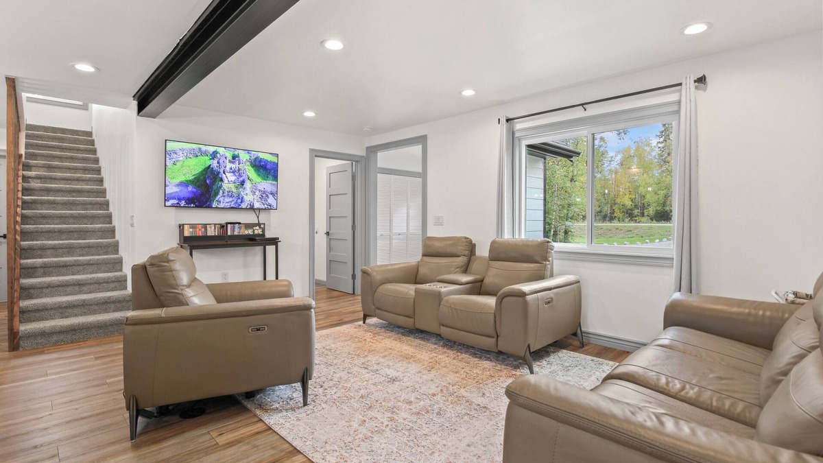 Deltana House | Comfortable Cottage with hot tub in Delta Junction, AK