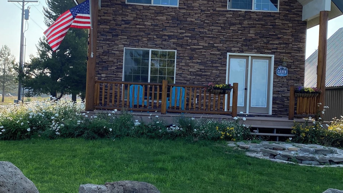 Last Chance Cabin | Comfortable cozy cabin, accessible to Snowmobile & ATV trails & Fly Fishing