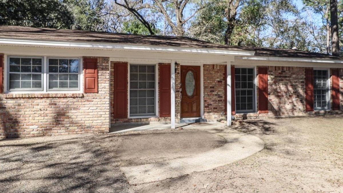 Mobile House | Comfortable Cozy Getaway/3 Bedroom/Game room