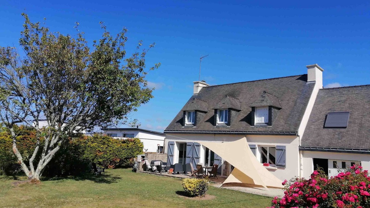 Moelan-sur-Mer House | Comfortable family in a quiet area, and ideally located near the sea.