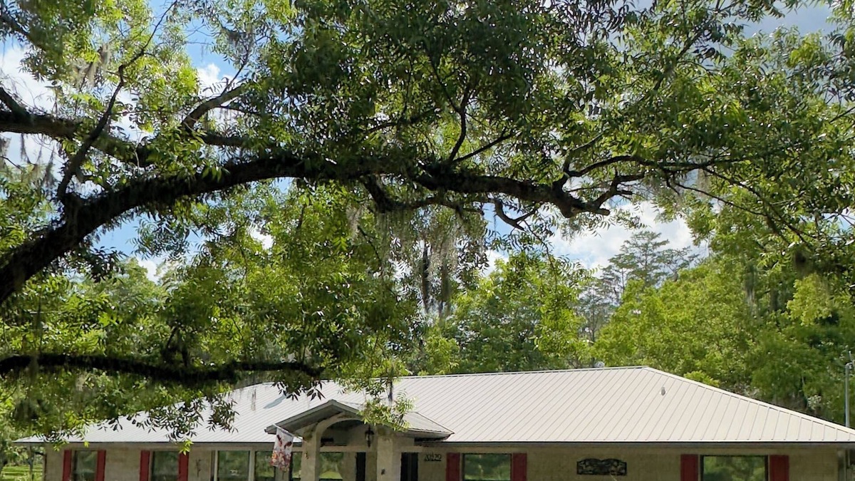 Melrose Other | Comfortable Farmhouse Retreat Near Lake Santa Fe: Sleeps 16!