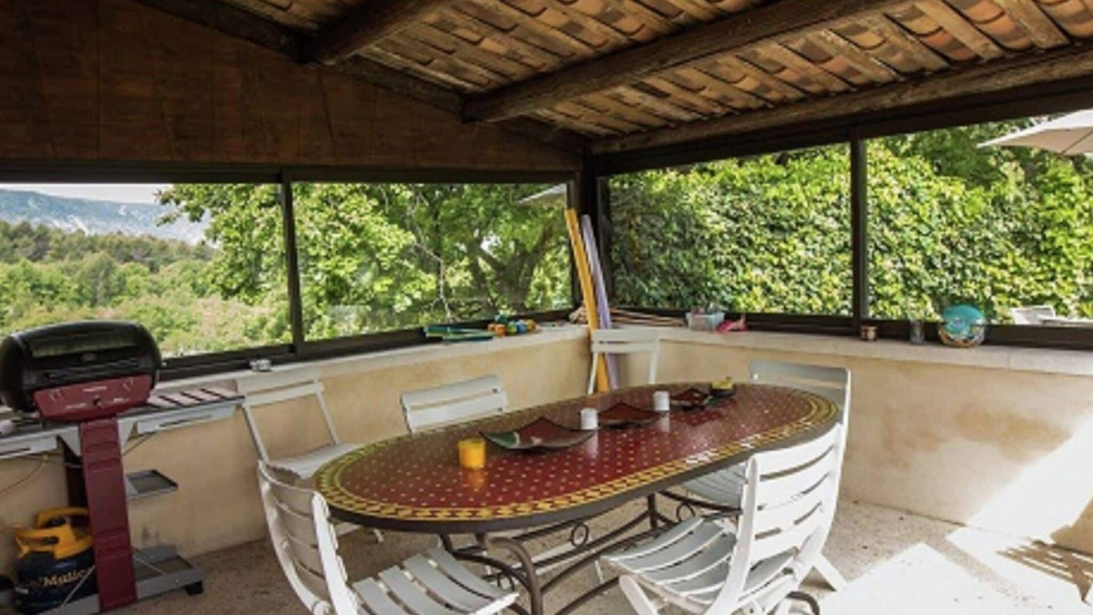 Oppede Cottage | Comfortable gîte in Oppede, France