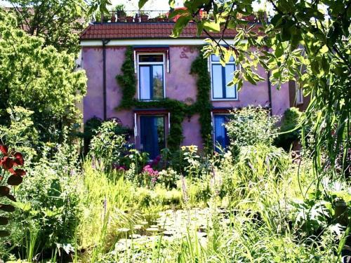 Velsstraße Apartment | Comfortable Holiday Home in Bochum